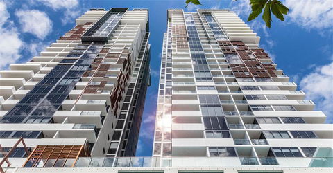 Hostrelax Residences On Merivale Street - Tourism Townsville 0