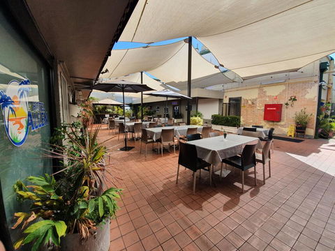 Hotel Allen - Tourism Townsville 1