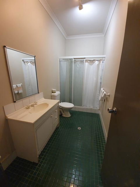 Hotel Allen - Tourism Townsville 3