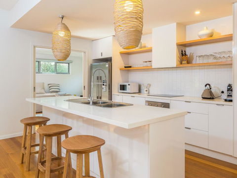 Island Pearl - Tourism Townsville 0
