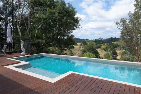 Jacaranda Cottages - Tourism Townsville 1