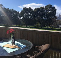 Jacaranda Retreat. Refreshing Recharge Relax  - Tourism Townsville