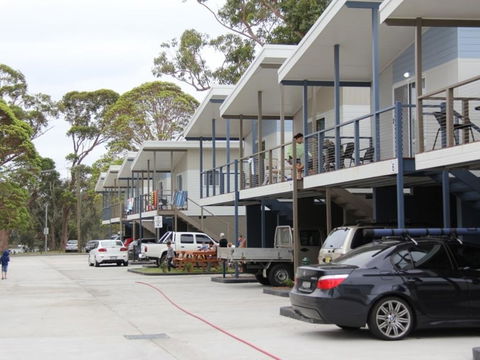 Jervis Bay Holiday Cabins - Tourism Townsville 0