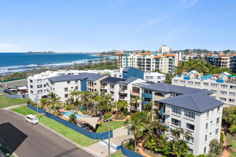 Kalua Holiday Apartments - Tourism Townsville 0