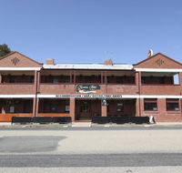 Kaneira Hotel - Tourism Townsville