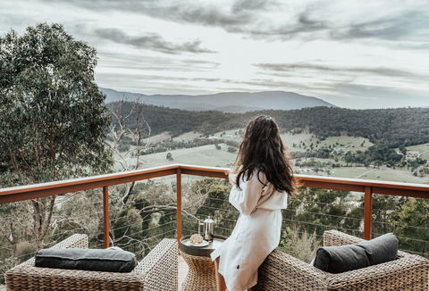 Kangaroo Ridge Retreat - Tourism Townsville 0