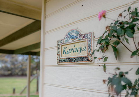 Karinya Cottage - Pet Friendly Country Retreat - Tourism Townsville 3