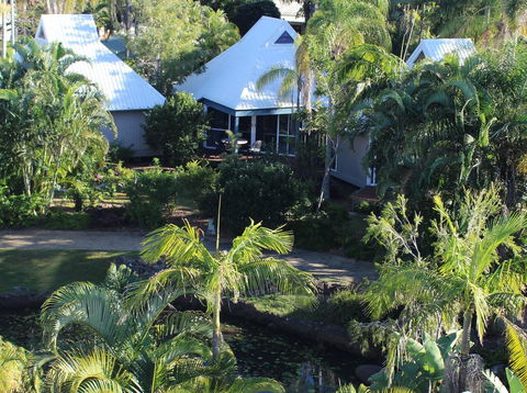 Kellys Beach Resort - Tourism Townsville 0