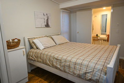 Kiambram Country Cottages - Tourism Townsville 2