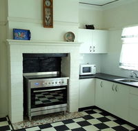 King Cottage - Tourism Townsville