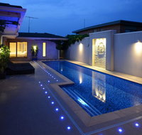 Kraimorie Large family beach house with pool superb water views pool and games room - Tourism Townsville