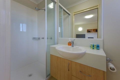 Lake Tyrrell Accommodation LTA - Tourism Townsville 2