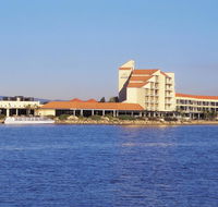 Lakes Hotel - Tourism Townsville