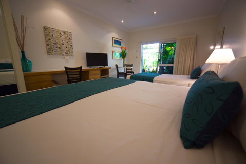 Lazy Lizard Motor Inn - Tourism Townsville 3