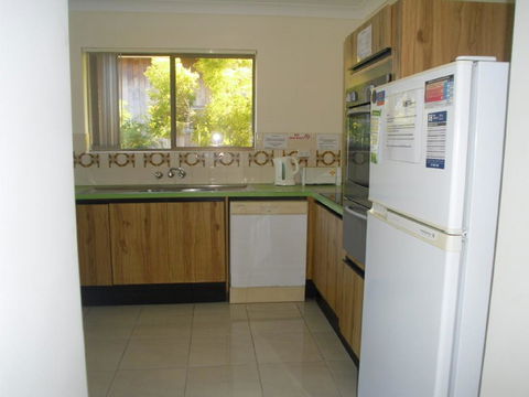 Light, Airy 1st Floor Unit - Marbrin Close, Bellara - Tourism Townsville 1