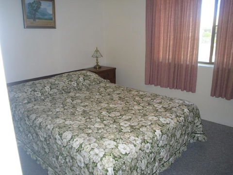 Light, Airy 1st Floor Unit - Marbrin Close, Bellara - Tourism Townsville 2