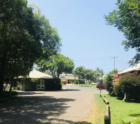 Lighthouse Beach Holiday Village - Tourism Townsville 2