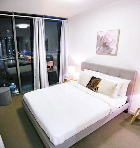 Lucid Apartment South Brisbane - Tourism Townsville 3