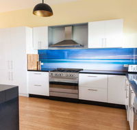 Luxurious Waterfront 10 minutes drive to Phillip Island sleeps 12 - Tourism Townsville