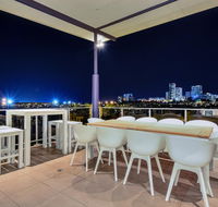 Luxury Darwin City Lights Jacuzzi Central Location Large House New Furnishings - Tourism Townsville