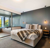 Luxury Spa Retreat with Ocean and Hinterland Views - Tourism Townsville