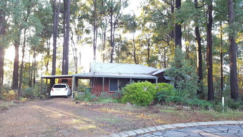 Magic Bush Hideaway 2 Azalea Court - Tourism Townsville 0