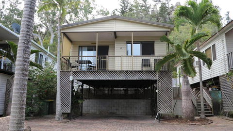 Magnetic Haven Unit 6 - Tourism Townsville 0