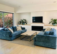 Malvern 3 Bedroom Delight - Tourism Townsville