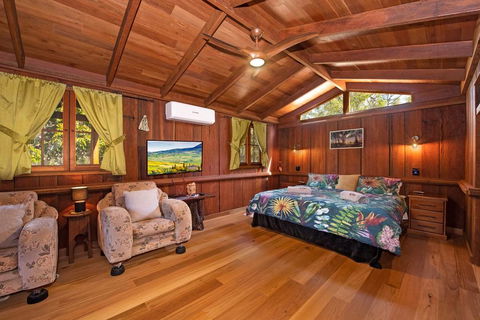 Mango Lodge At River Heads - Tourism Townsville 1