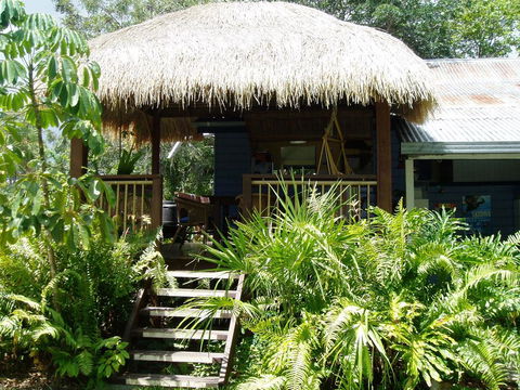 Mango Tourist Hostel - Tourism Townsville 0