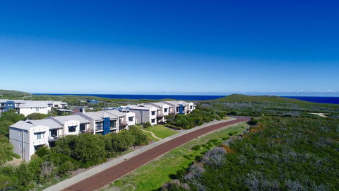 Margaret River Beach Apartments - Tourism Townsville 0