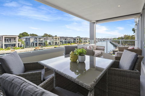 MARINA VIEW - Tourism Townsville 1