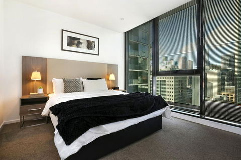 Melbourne CBD 2Bdrm2Bth Apt,Free Park,Gym&Pool, Close To Southern Cross Station - Tourism Townsville 0