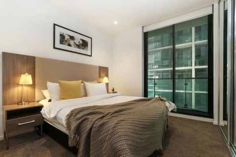 Melbourne CBD 2Bdrm2Bth Apt,Free Park,Gym&Pool, Close To Southern Cross Station - Tourism Townsville 3