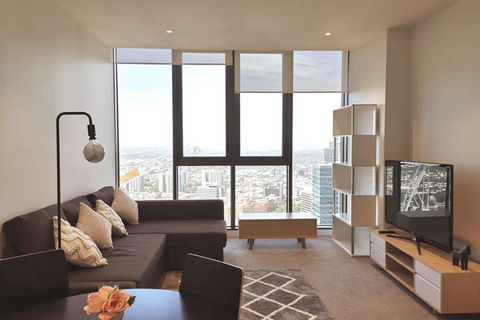 Melbourne CBD Apartment With Luxury Private Facilities - Tourism Townsville 0