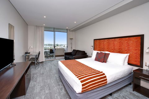 Mercure Centro Port Macquarie - Tourism Townsville 3