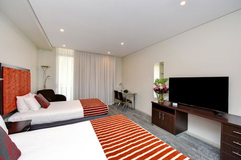 Mercure Centro Port Macquarie - Tourism Townsville 1