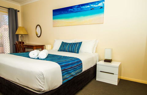Meridian Beachside Apartments - Tourism Townsville 1