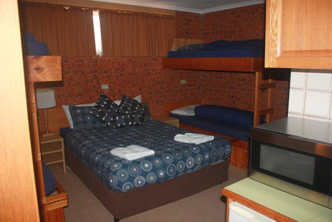 Merrijig Motor Inn - Tourism Townsville 3