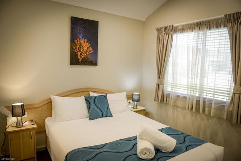 Merry Beach Caravan Park - Tourism Townsville 0