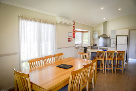 Merry Beach Caravan Park - Tourism Townsville 2