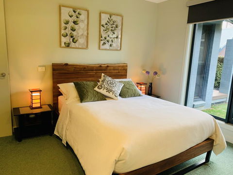 Mews On Frederick - Tourism Townsville 1