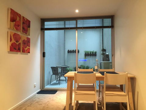 MH CBD Private 1 BR Apartment @ Wills Court - Tourism Townsville 1