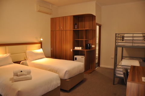 Miner's Retreat Motel - Tourism Townsville 2