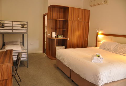 Miner's Retreat Motel - Tourism Townsville 1