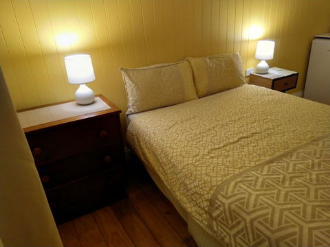 Minto Colonial Accommodation - Tourism Townsville 1
