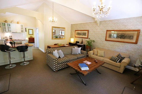 Mirkwood Forest Self-contained Spa Cottages - Tourism Townsville 1