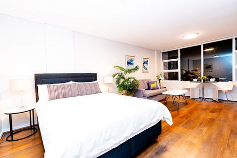 MLB38-Panoramic View Studio Near Sydney Harbour - Tourism Townsville 3
