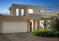 Modern Peaceful Beach Location - Secure Parking