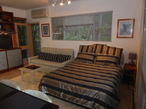 Montauk Rainforest Retreat - Tourism Townsville 3